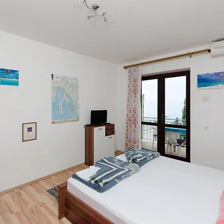 Apartment And Luka *