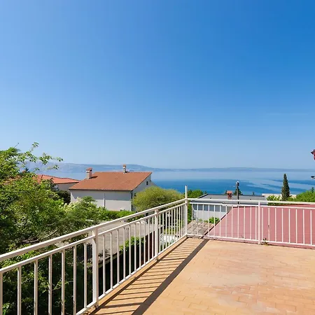 Apartment And Luka