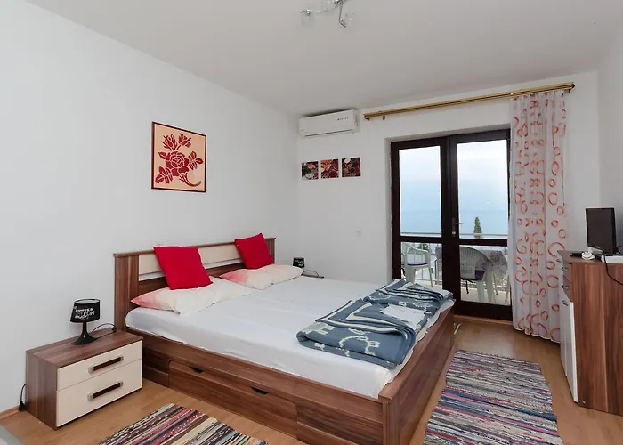 Apartament And Luka *
