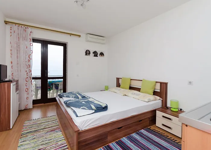 Apartament And Luka *